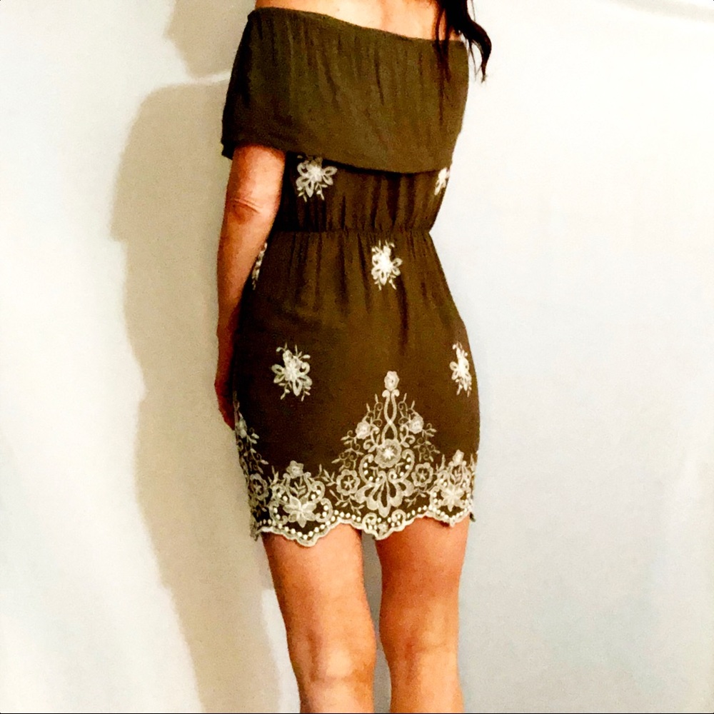 Love Tree Women’s S Off-Shoulder Mini Dress - Picture 5 of 9